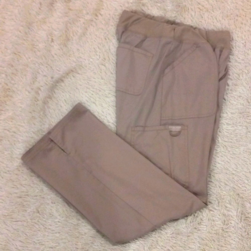 Womens Cherokee workwear scrub bottoms.
